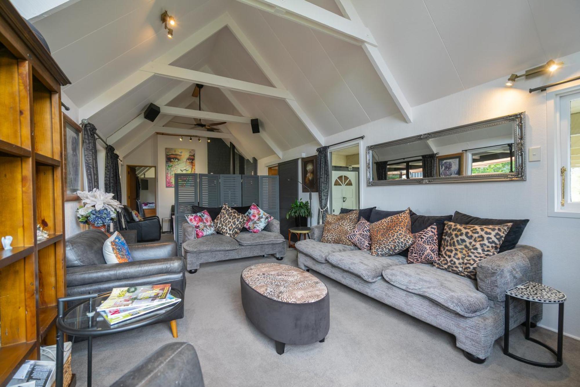 Alpine Rock B&B เทอาเนา ภายนอก รูปภาพ
