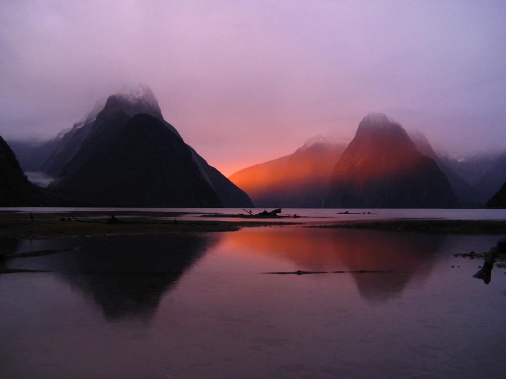 Alpine Rock B&B เทอาเนา ภายนอก รูปภาพ